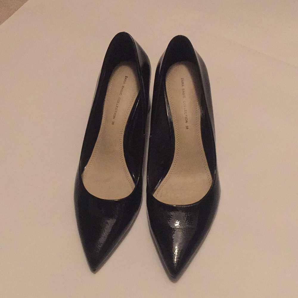 Zara Pointed Medium Heel Shoes